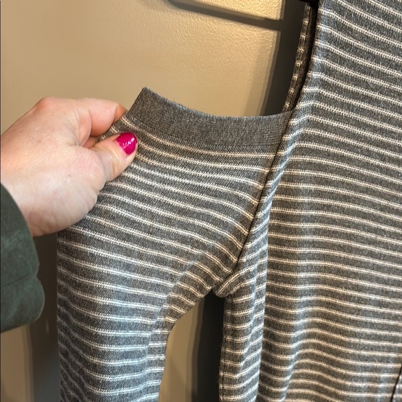 Trouvé open shoulder Gray & white Striped Women's Top xs - Picture 2 of 6